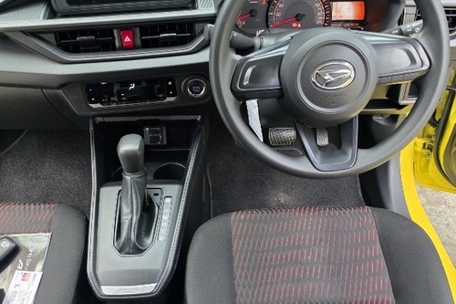 2023 Daihatsu Ayla 1.2L R CVT ADS bekas