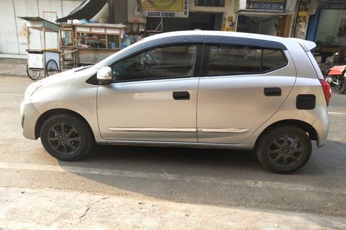 2023 Daihatsu Ayla 1.0 X MT tua
