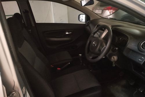Dijual 2023 Daihatsu Ayla 1.0 X MT bekas
