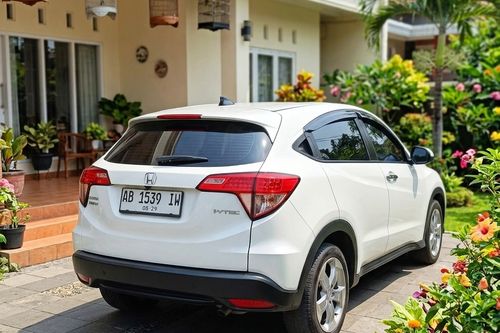 2015 Honda HRV E CVT bekas