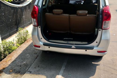 Dijual 2013 Daihatsu Xenia 1.3 M MT bekas