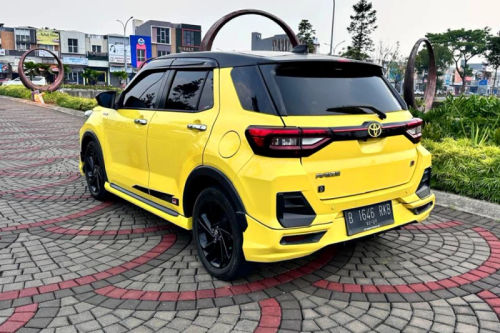 Dijual 2021 Toyota Raize 1.0T GR CVT TSS TWO TONE bekas