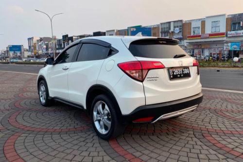 Second hand 2017 Honda HRV 1.5L E CVT 