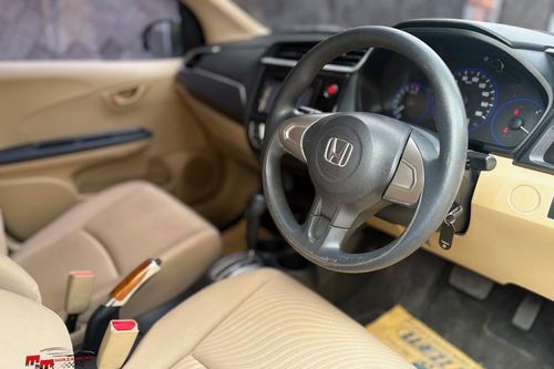 Beli mobil bekas