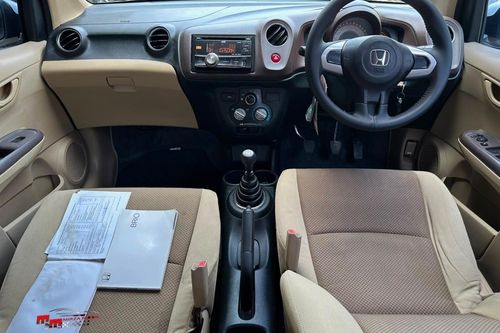 Dijual 2013 Honda Brio E 1.3L M/T bekas