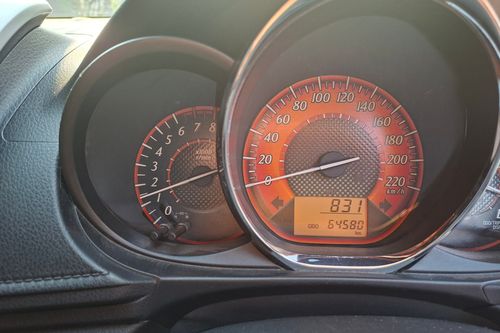 Old 2016 Toyota Yaris G MT