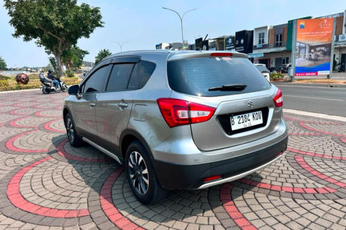 Dijual 2019 Suzuki SX4 S Cross AT bekas