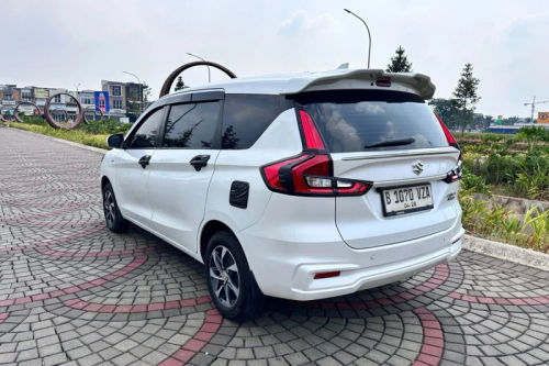 Beli mobil bekas