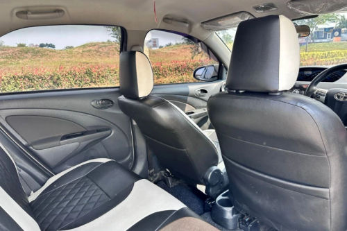 Beli mobil bekas