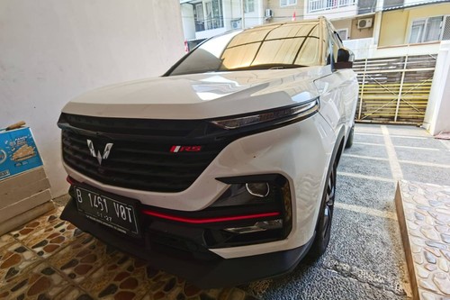 2021 Wuling Almaz 1.5 LT LUX + SC CVT  A/T bekas