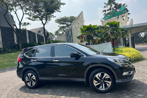 Second hand 2015 Honda CRV 2.4L AT FACELIFT 