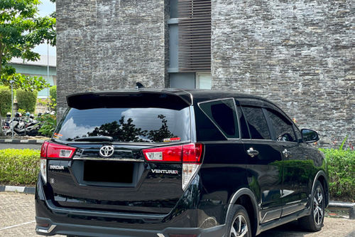 Used 2021 Toyota Kijang Innova REBORN 2.4 Q MT DIESEL VENTURER