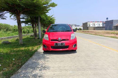 2013 Toyota Yaris E 1.5L MT