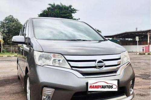 2013 Nissan Serena  2.0L Highway Star AT