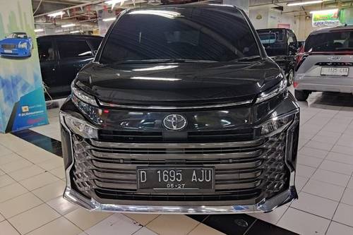 2022 Toyota Voxy 2.0 CVT Bekas