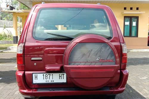 Used 2006 Isuzu Panther GRAND TOURING