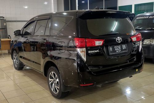 Dijual 2022 Toyota Innova 2.4L V Diesel AT bekas