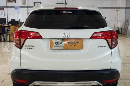 Old 2016 Honda HRV 1.5 E AT