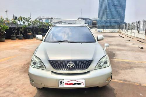 2004 Toyota Harrier 3.0 300G AT bekas