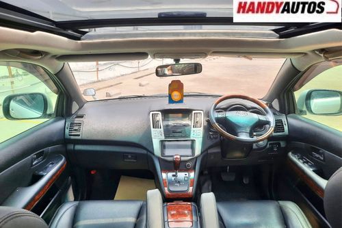 Second hand 2004 Toyota Harrier 3.0 300G AT 