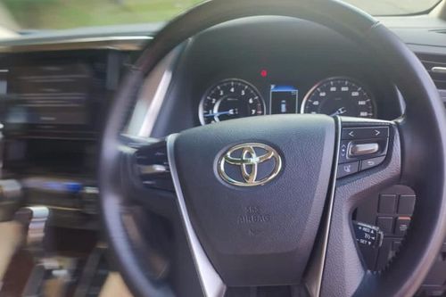 2019 Toyota Alphard  2.5 G A/T