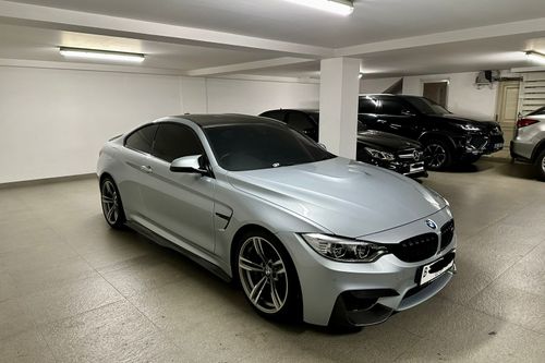 2015 BMW M4 Coupe  3.0 L AT