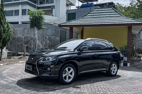 Second hand 2011 Lexus RX 270 2.7 AT 