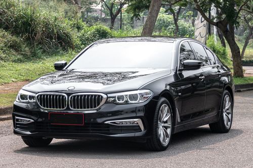 2018 BMW 5 Series Sedan 520i Luxury