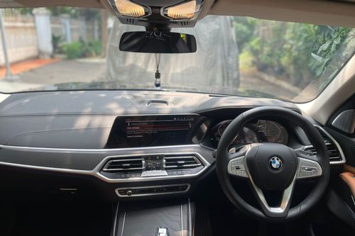2022 BMW X7 xDrive40i Opulence tua