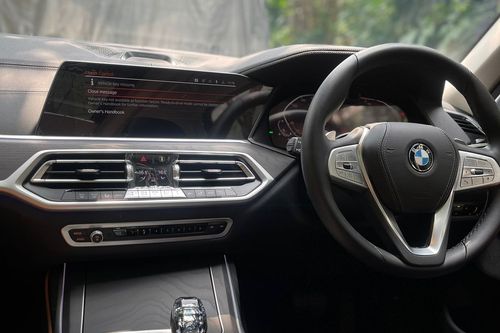 2022 BMW X7 xDrive40i Opulence bekas