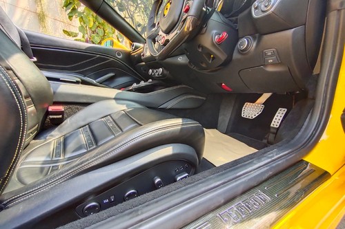 2015 Ferrari California T 4.3 AT bekas