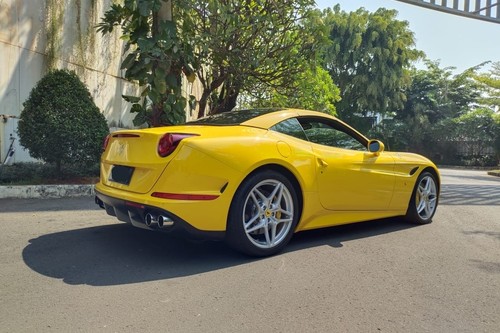 2015 Ferrari California T 4.3 AT bekas