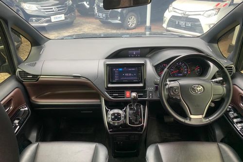 Used 2018 Toyota Voxy 2.0 CVT