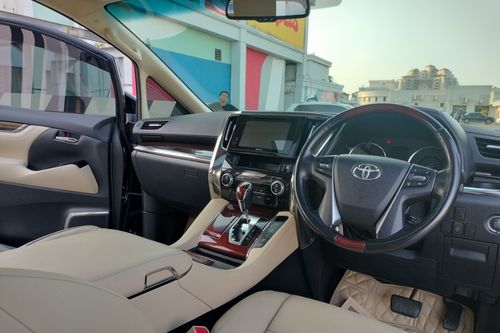 2017 Toyota Alphard New 2.4G tua