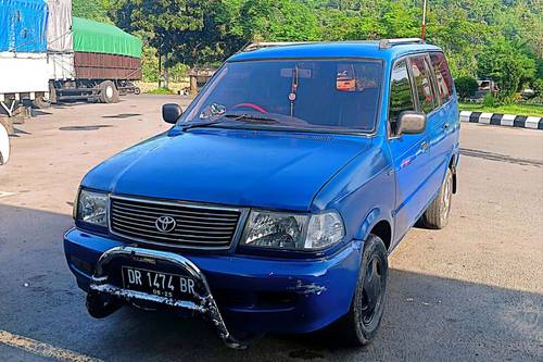 2000 Toyota Kijang  2.4L LGX-D MT bekas