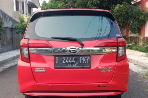 2021 Daihatsu Sigra 1.2 R AT bekas