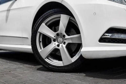 Old 2014 Mercedes Benz E-Class E 250 CGI AVANTGARDE