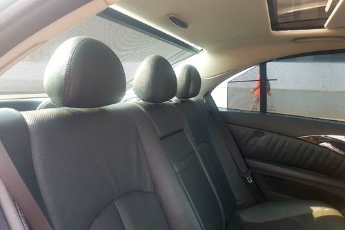 2003 Mercedes Benz E-Class E240At bekas