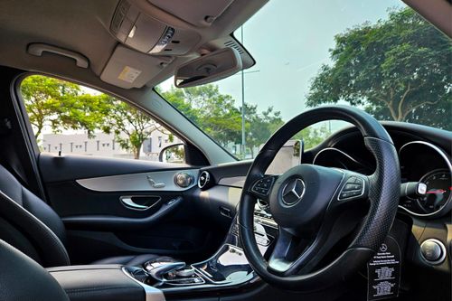 Used 2015 Mercedes Benz C-Class Sedan C 200 Avantgarde Line