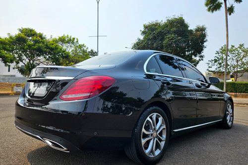 Used 2015 Mercedes Benz C-Class Sedan C 200 Avantgarde Line