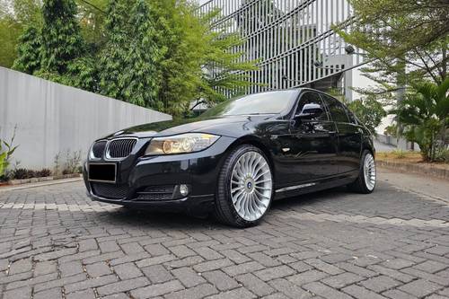 2010 BMW 3 Series Gran Turismo 325i E90 AT STEPTRONIC bekas