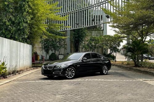 2015 BMW 5 Series Sedan  520d Luxury