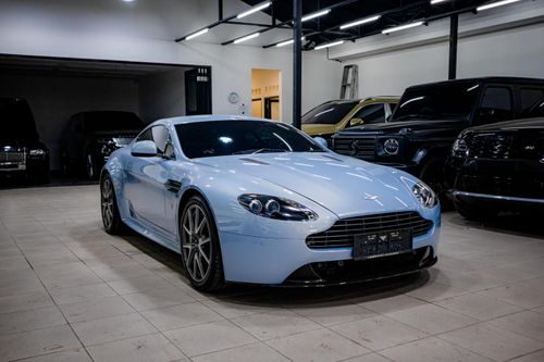 Second Hand 2011 Aston Martin Vantage Coupe AT