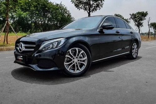 2017 Mercedes Benz C-Class Sedan C 200 Avantgarde Line bekas