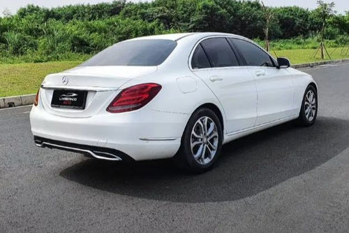 Used 2015 Mercedes Benz C-Class Sedan C 200 CGI Avantgarde