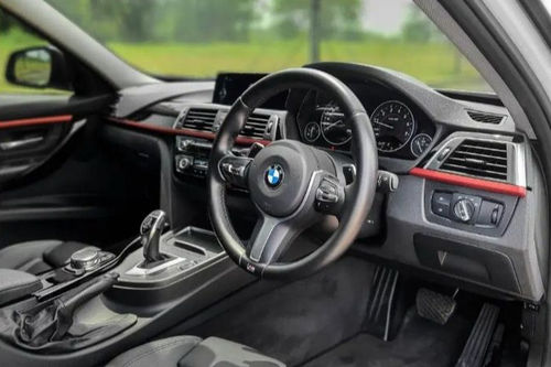 Second hand 2016 BMW 3 Series Sedan 320i Sport 