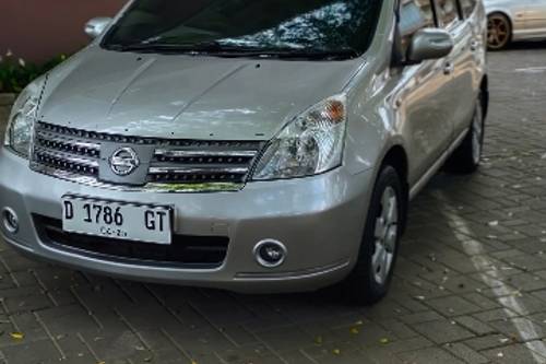 2010 Nissan Grand Livina 1.5 Ultimate AT Bekas