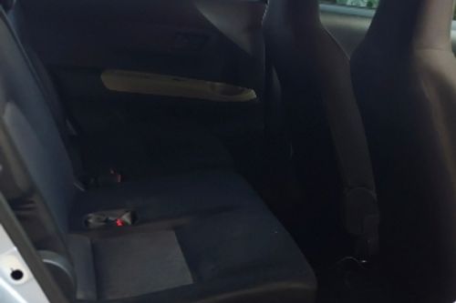 Dijual 2020 Daihatsu Sigra 1.0 D MT bekas