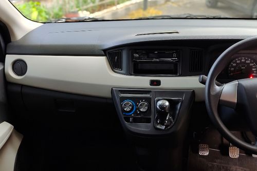 2020 Daihatsu Sigra 1.0 D MT bekas