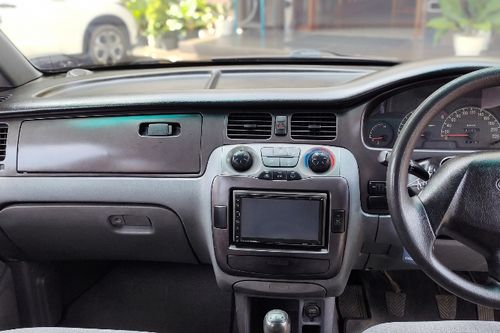 2004 Hyundai Trajet GLS 2.0L MT bekas